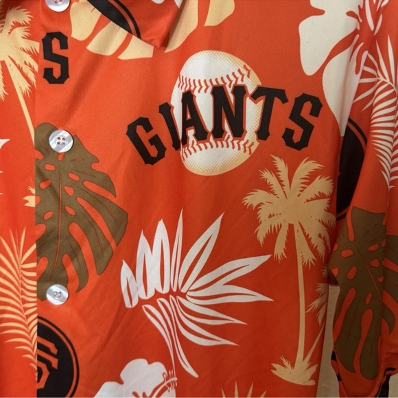 San Francisco Giants Aloha Hawaiian Shirt Alaska Airlines Promotion 7/16/22 SZ M - Picture 2 of 6